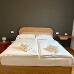 Mari Holiday home *